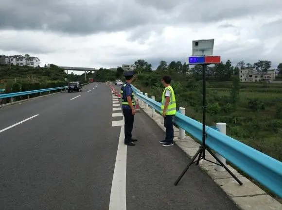 赣州高速公路钢护栏