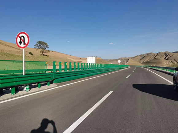 赣州高速波形护栏的安装顺序和步骤